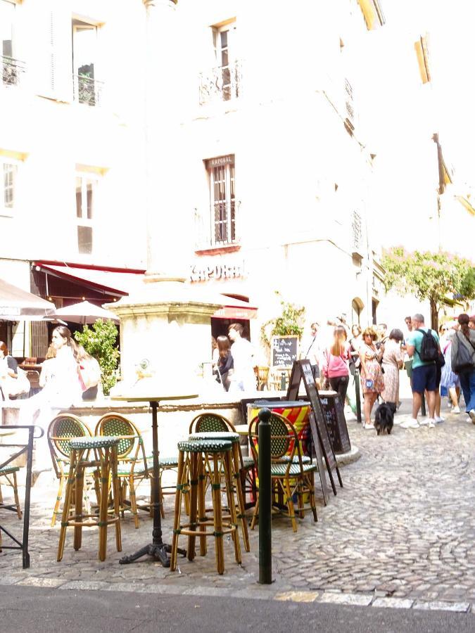 Augustins Fountain Studio Cosy Aix Centre Historique A 3 Minutes De Cours Mirabeau -Wifi-Smart Tv-Rue Calme Aix-en-Provence Ngoại thất bức ảnh
